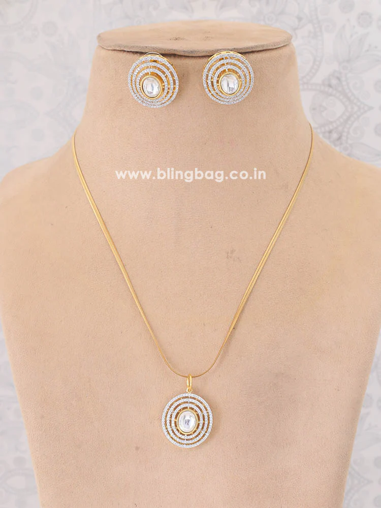 Golden Hazel Pendant Set