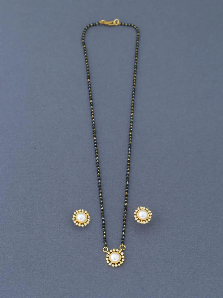 Golden Irina Mangalsutra Set - Image 4