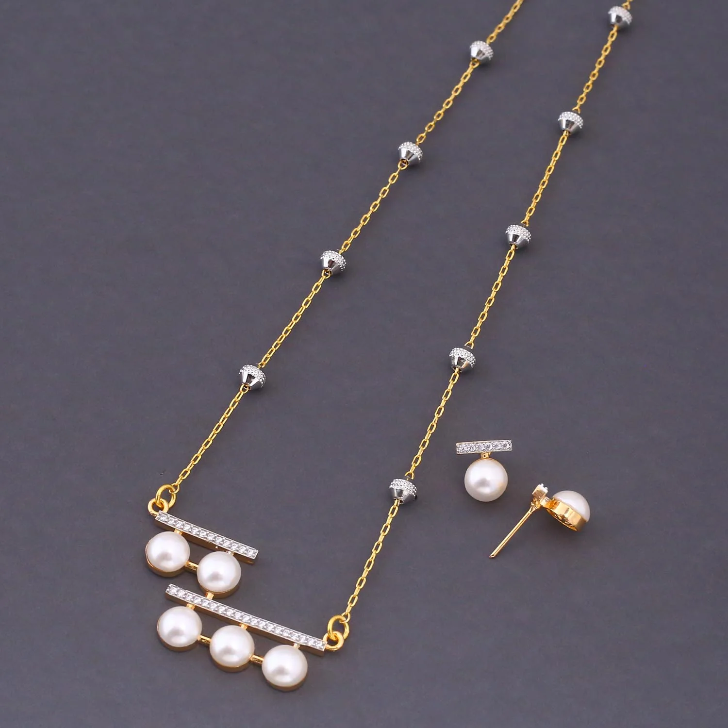 Golden Jessie Zirconia Pendant Set - Image 4