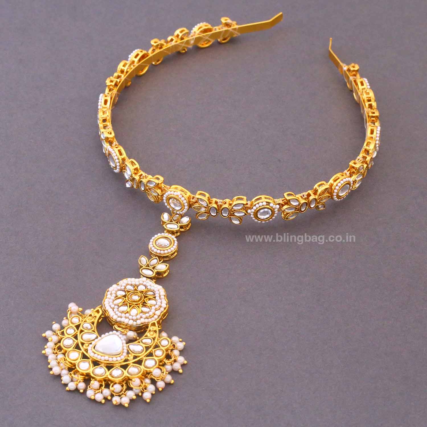 Golden Jinuta Hairband With Tikka - Image 3