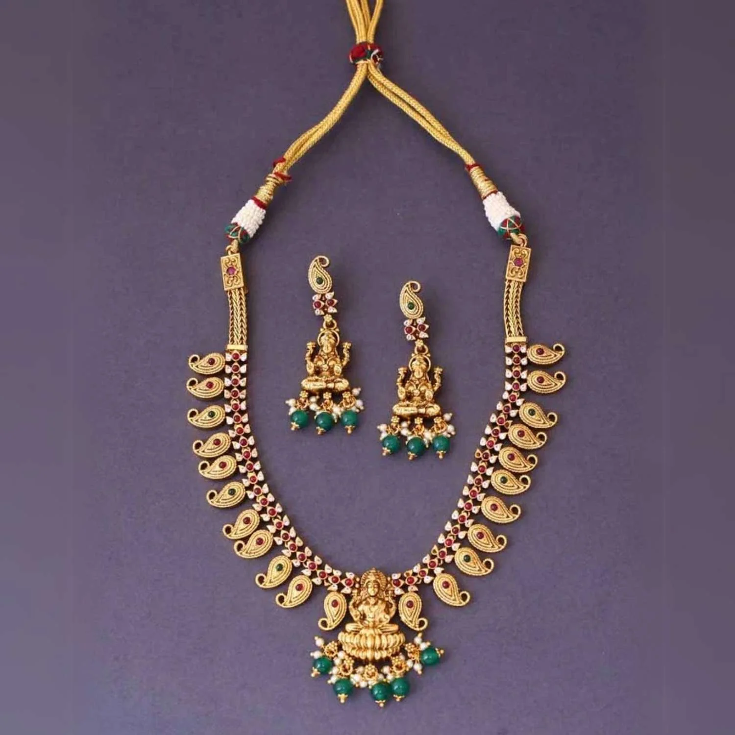 Golden Kanchan Temple Jewellery Set - Image 4
