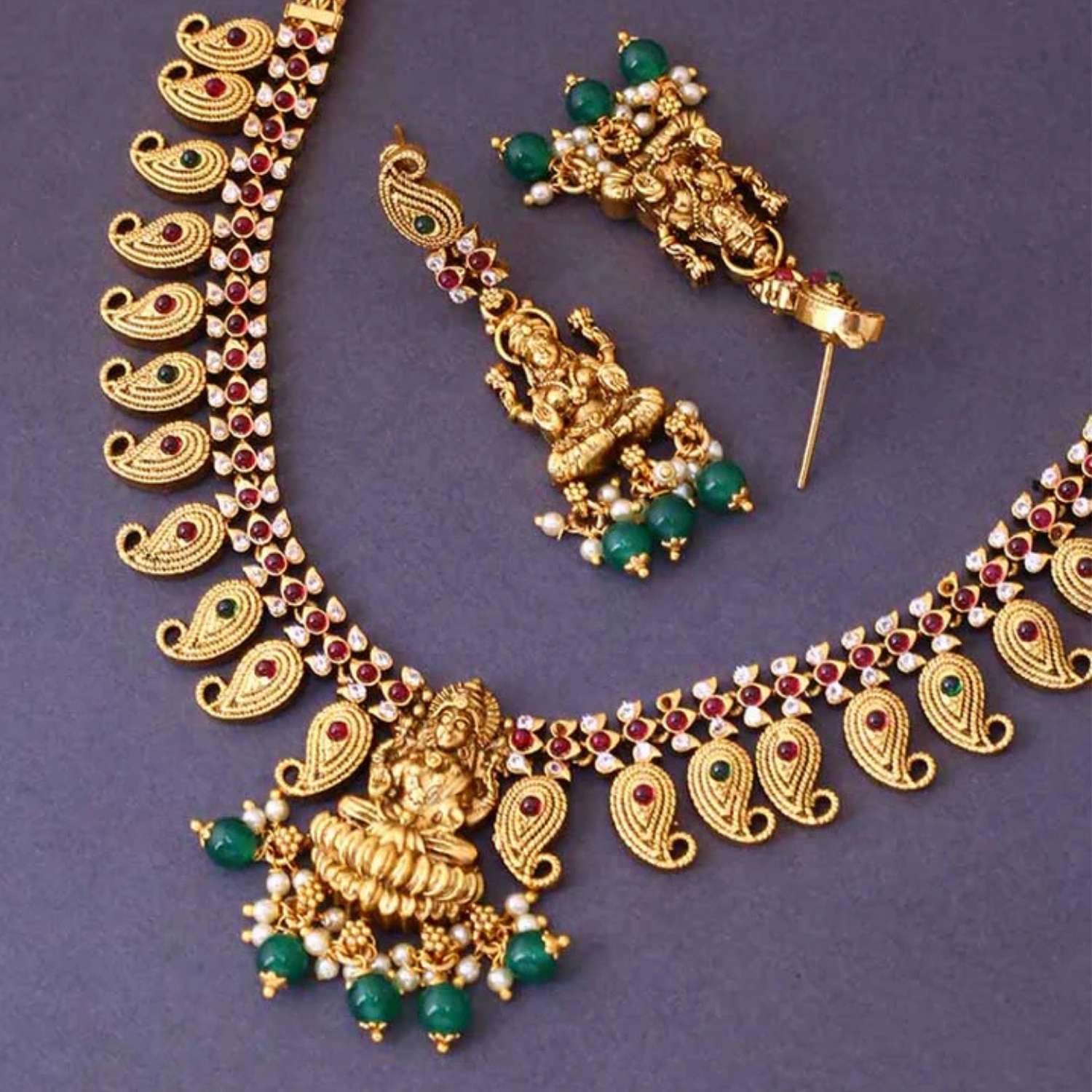 Golden Kanchan Temple Jewellery Set - Image 5