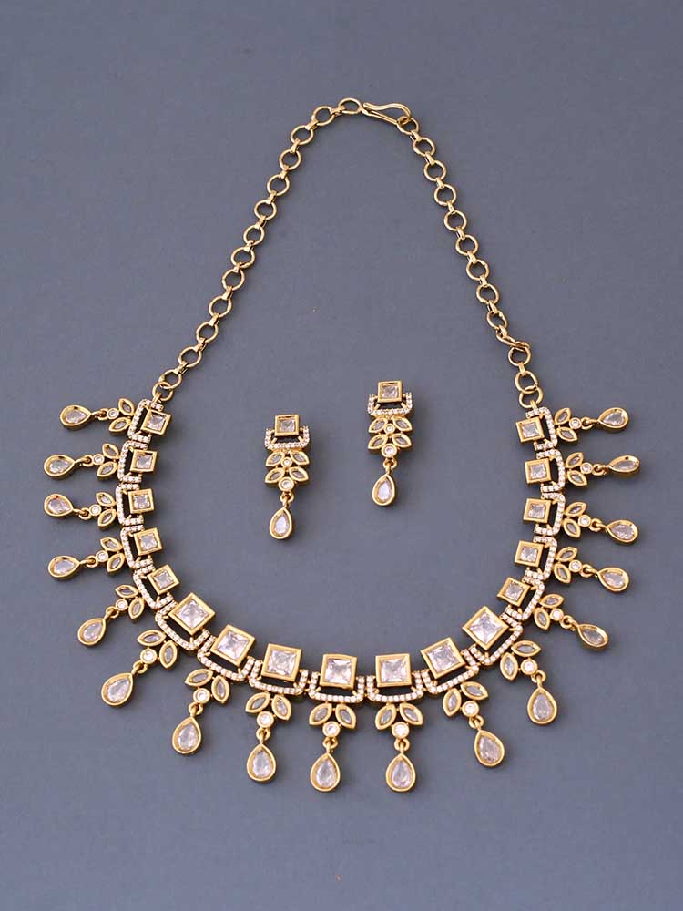 Golden Katarina Victorian Jewellery Set - New Arrival - Image 4