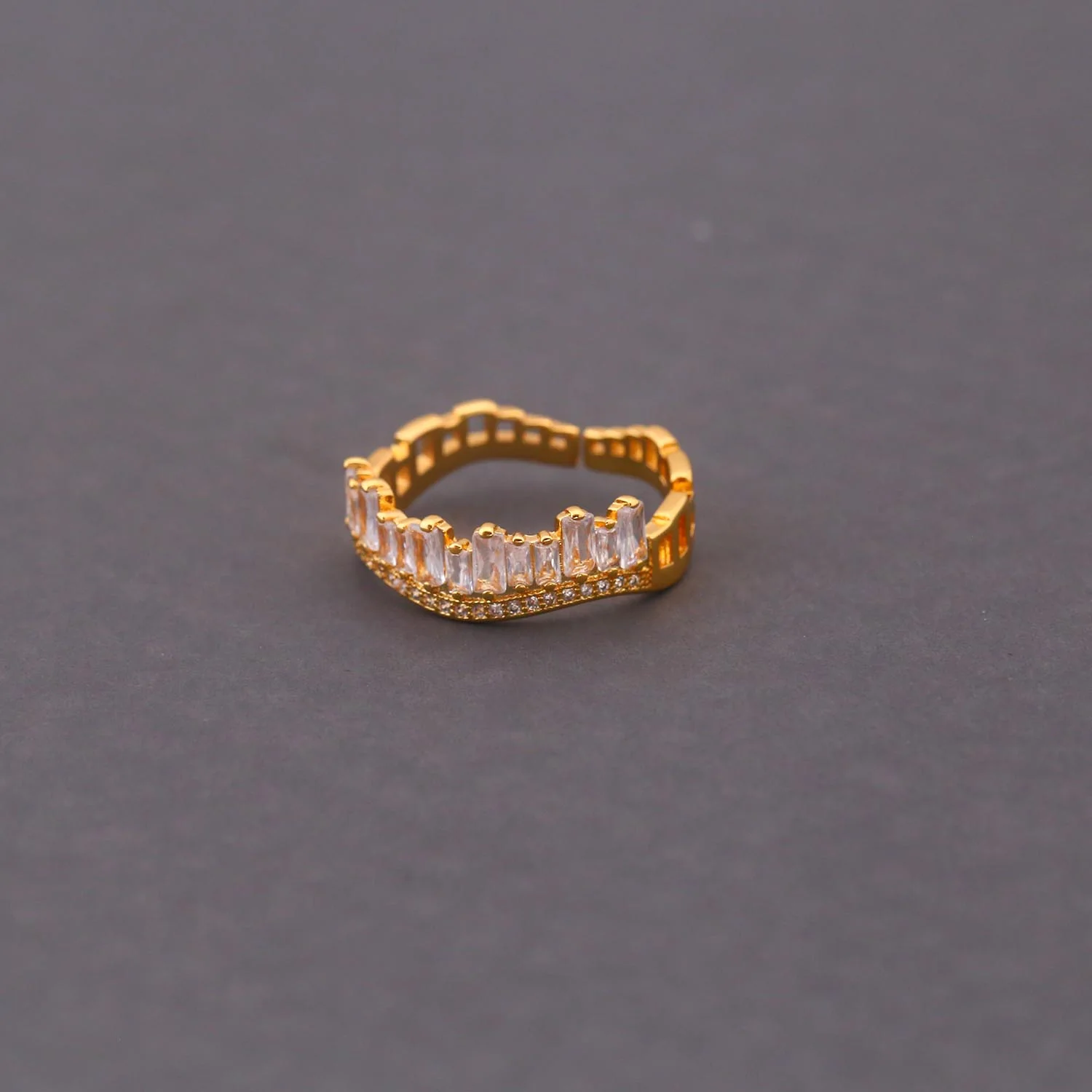 Golden Koa Zirconia Ring - Image 3