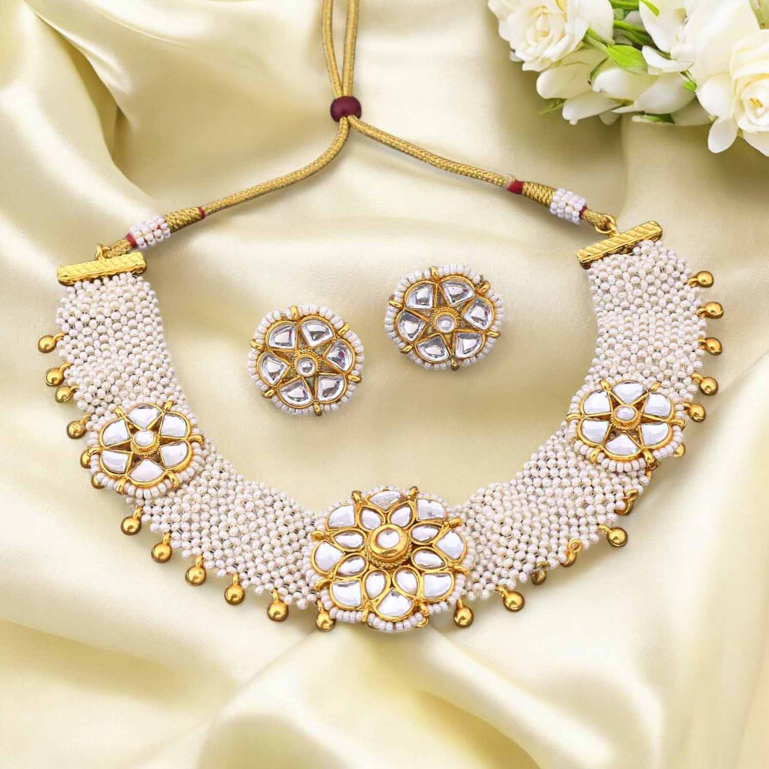 Golden Kriti Kundan Jewellery Set - Image 2