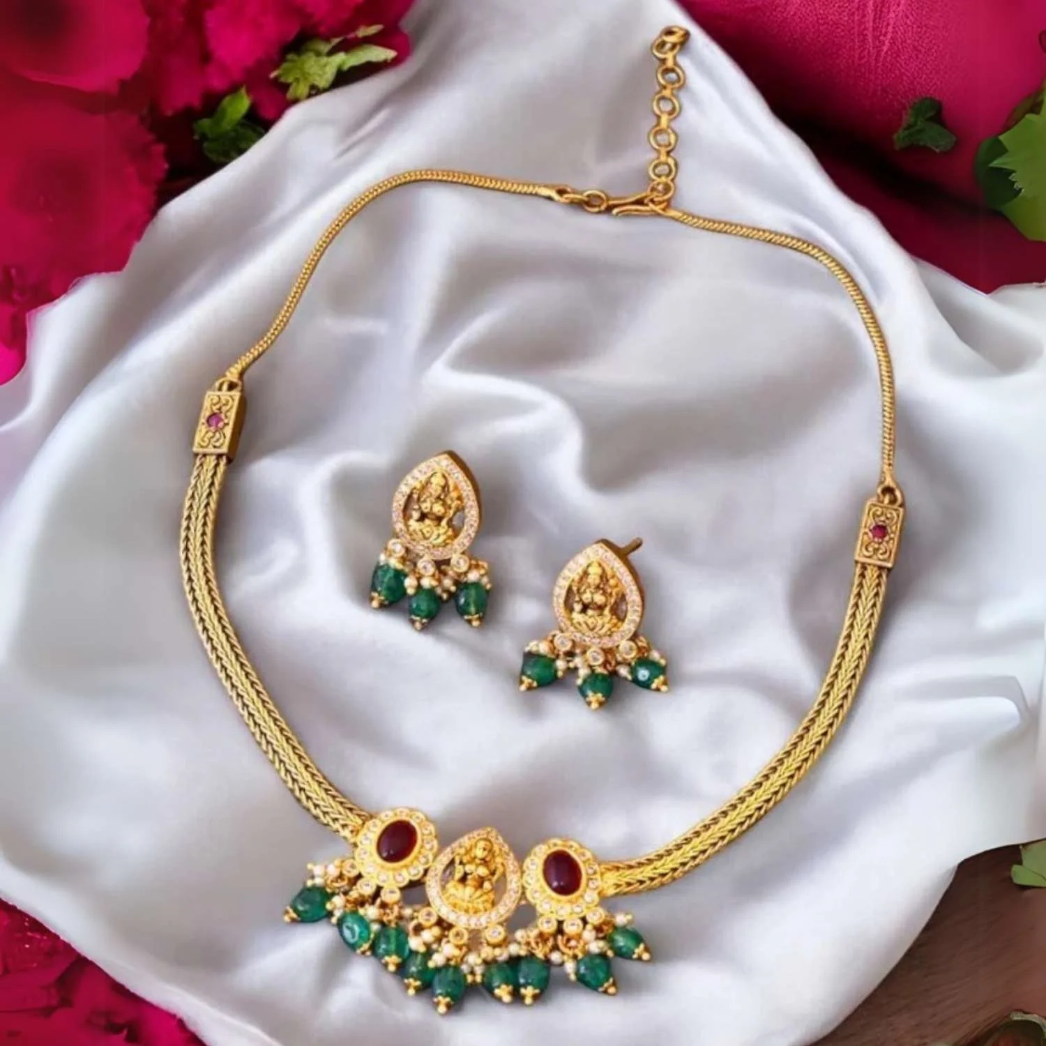 Golden Kurma Temple Jewellery Set - Image 2
