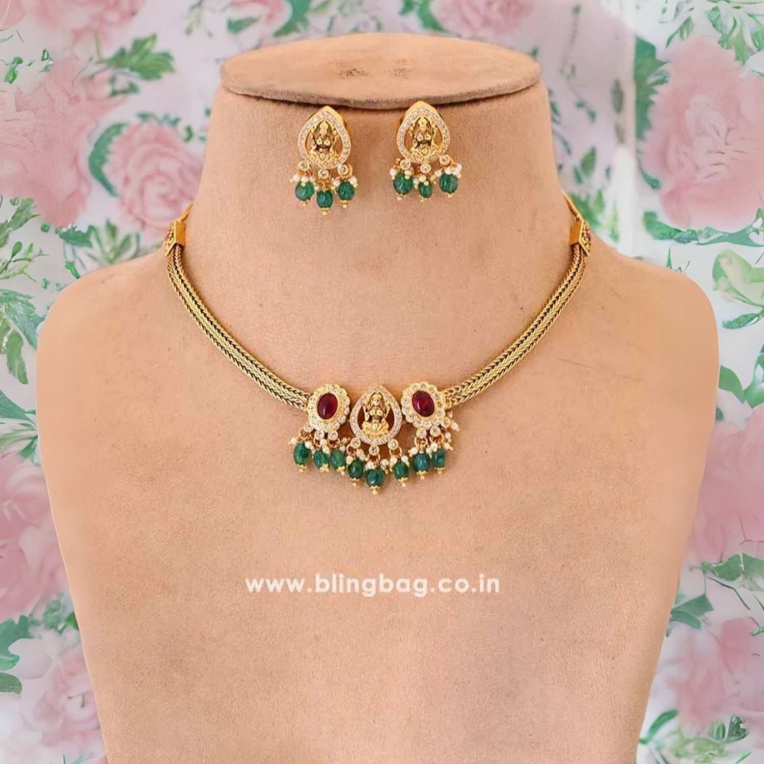 Golden Kurma Temple Jewellery Set - Image 3