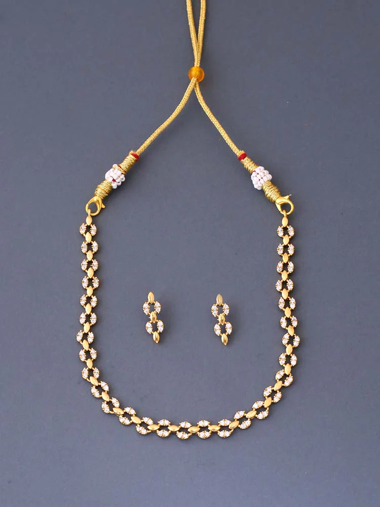Golden Lieselotte Victorian Jewellery Set - New Arrival - Image 3