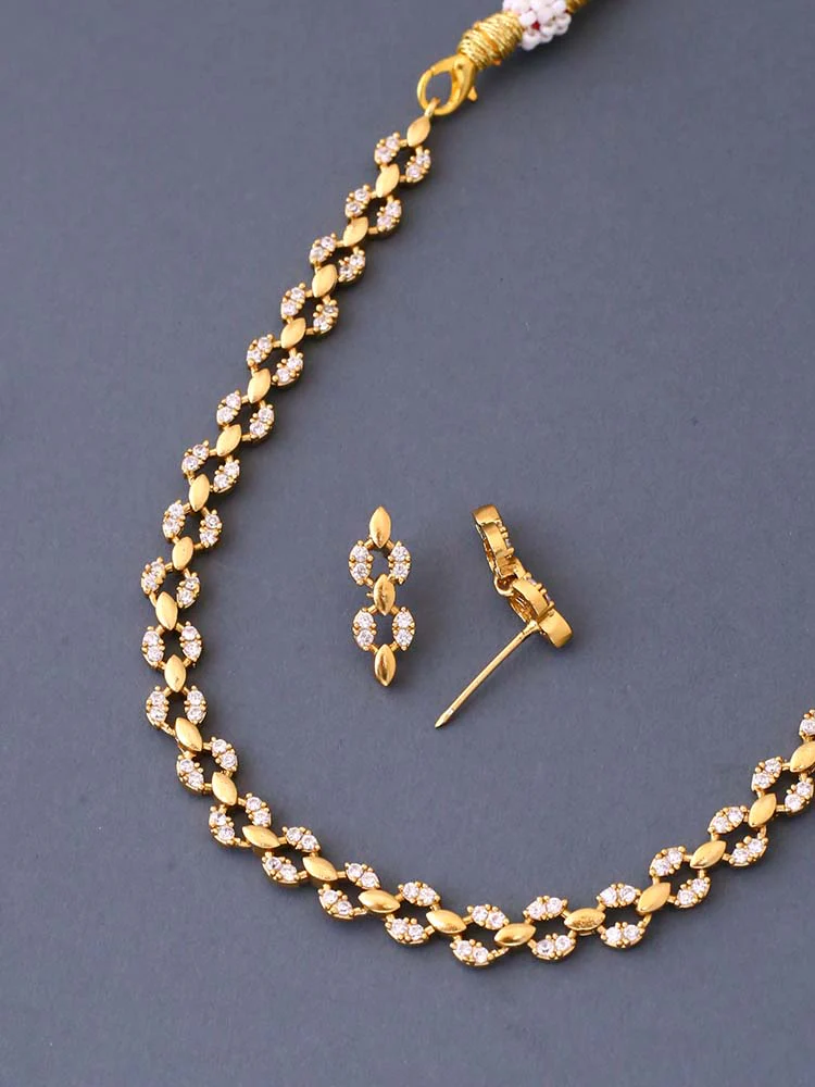 Golden Lieselotte Victorian Jewellery Set - New Arrival - Image 4