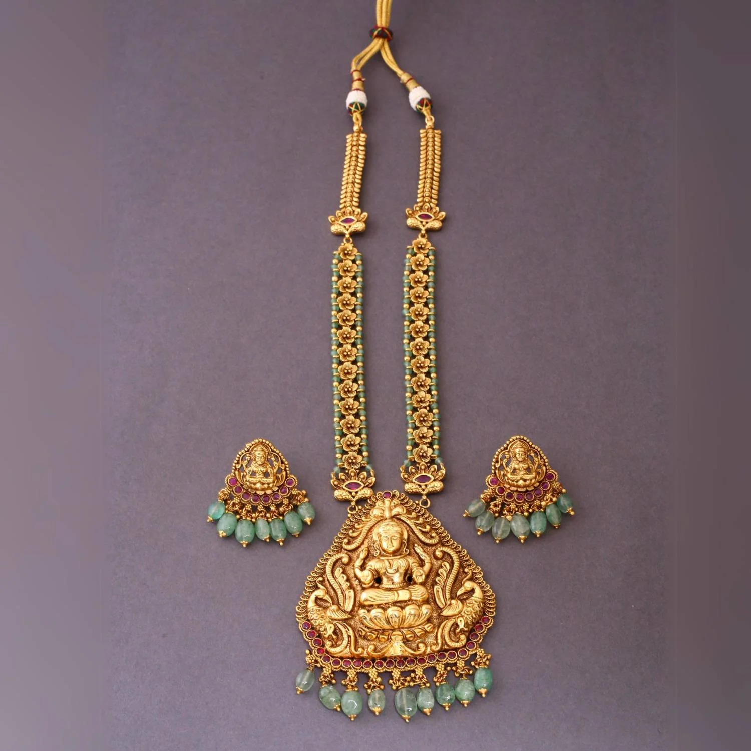Golden Mangala Temple Jewellery Set- New Arrival - Image 3