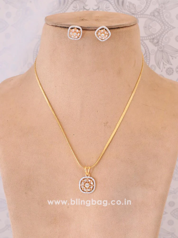 Golden Mariana Pendant Set
