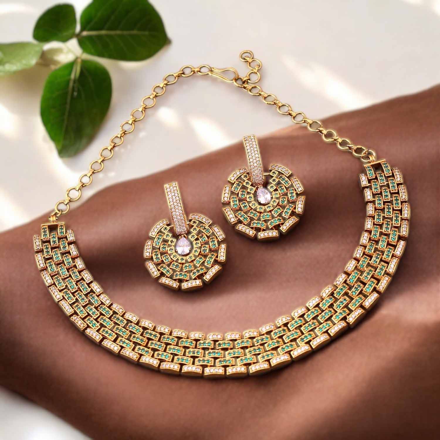 Emerald Mira Hasli Antique Jewellery Set - New Arrival