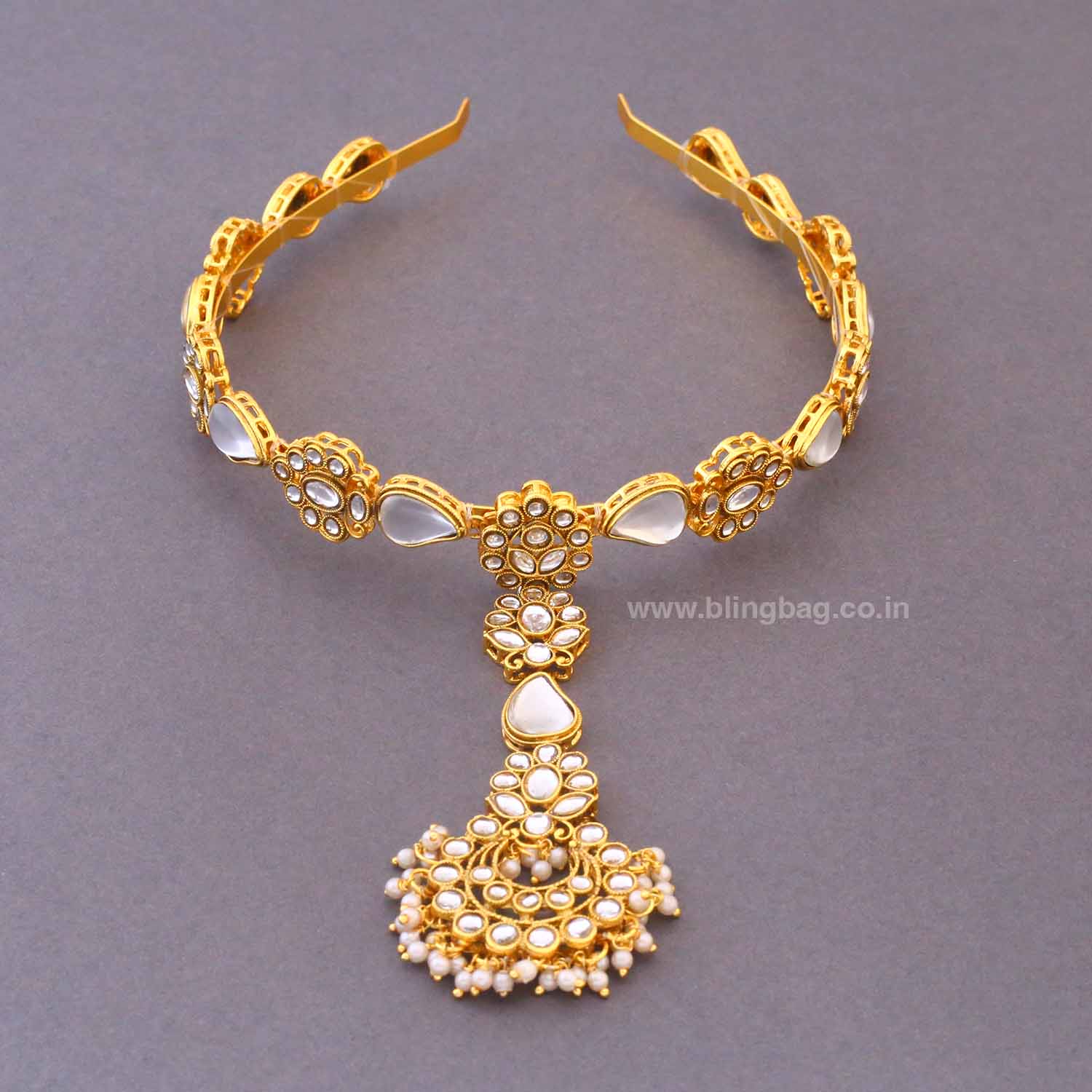 Golden Mourta Hairband With Tikka - Image 2