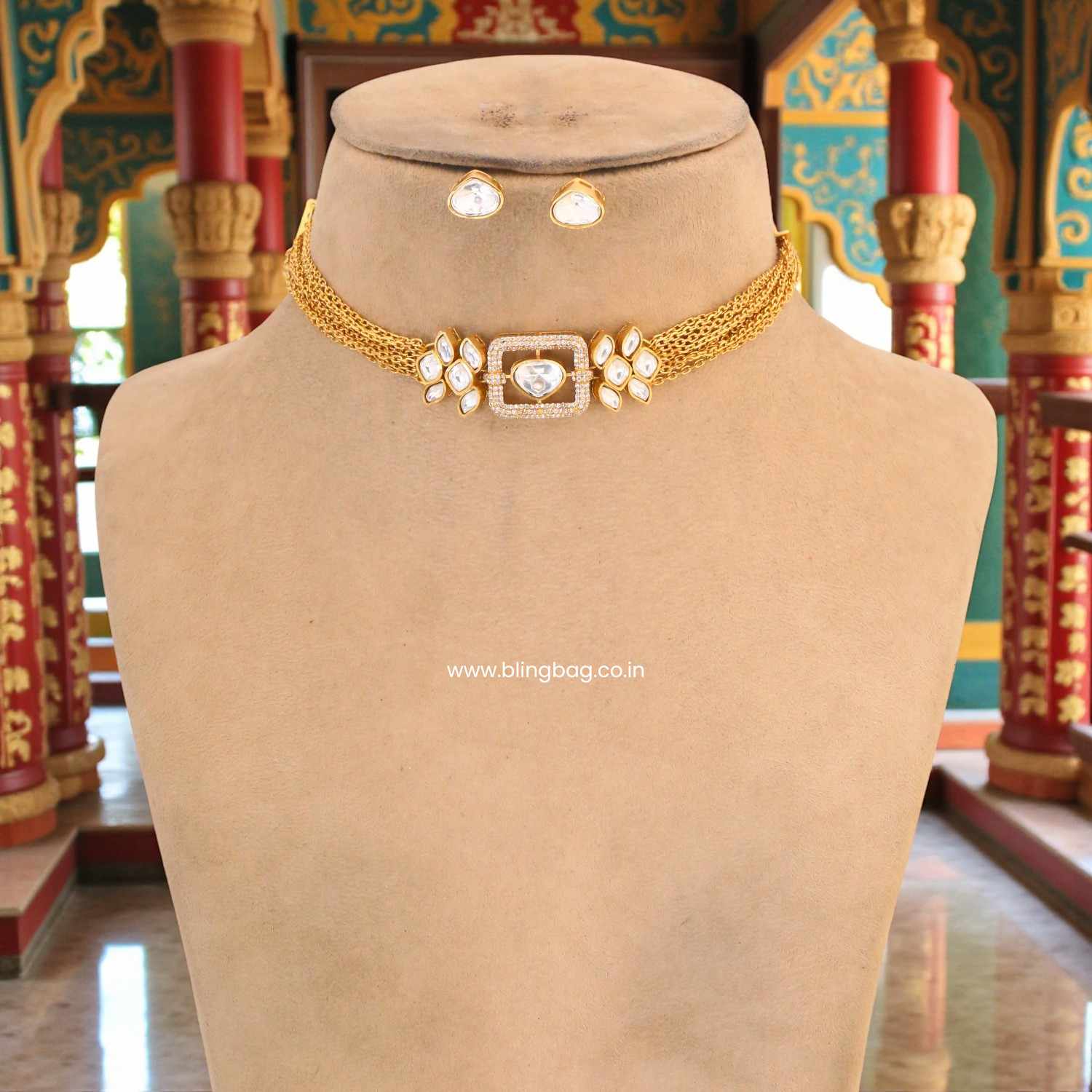 Golden Myraa Antique Jewellery Set - Image 3