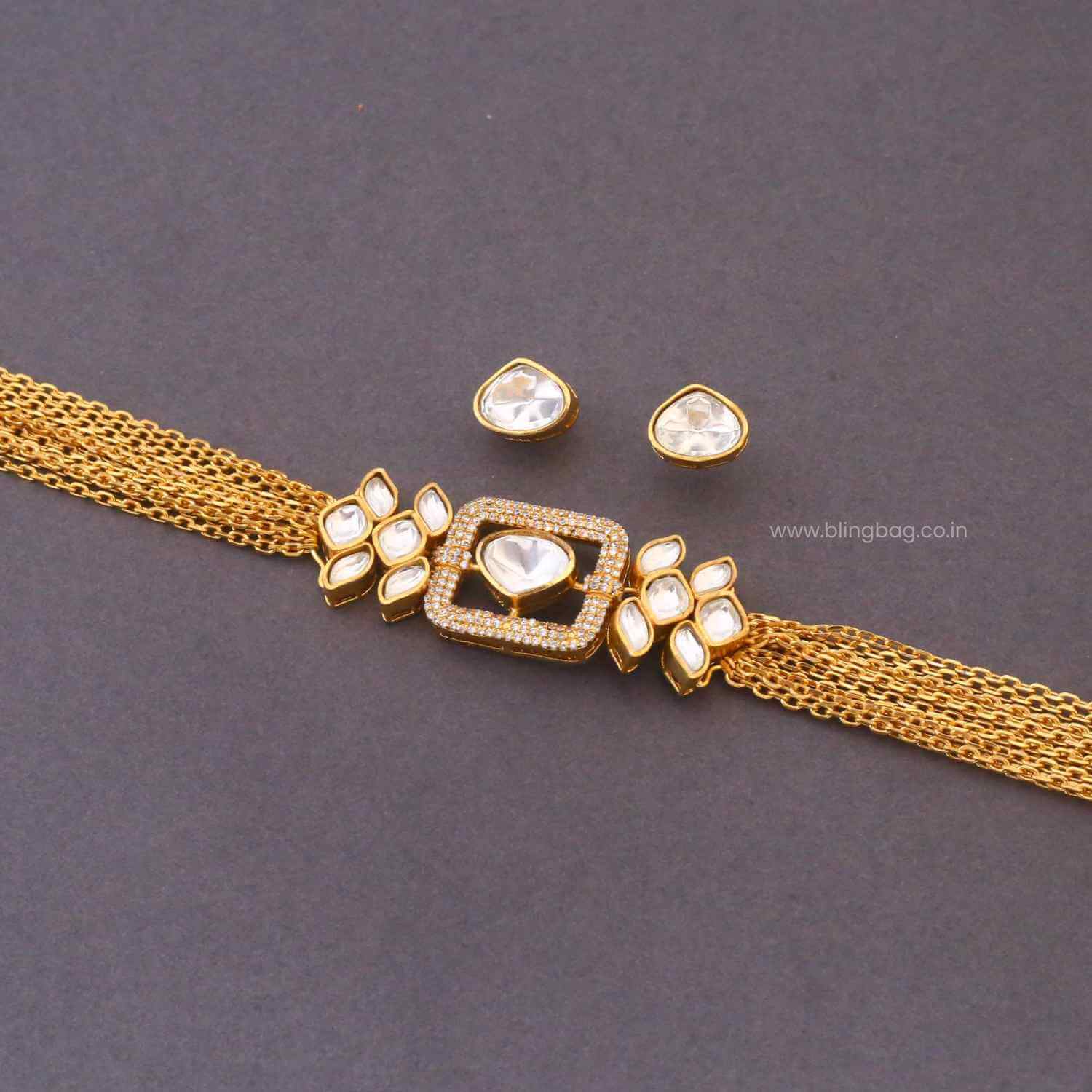 Golden Myraa Antique Jewellery Set - Image 5