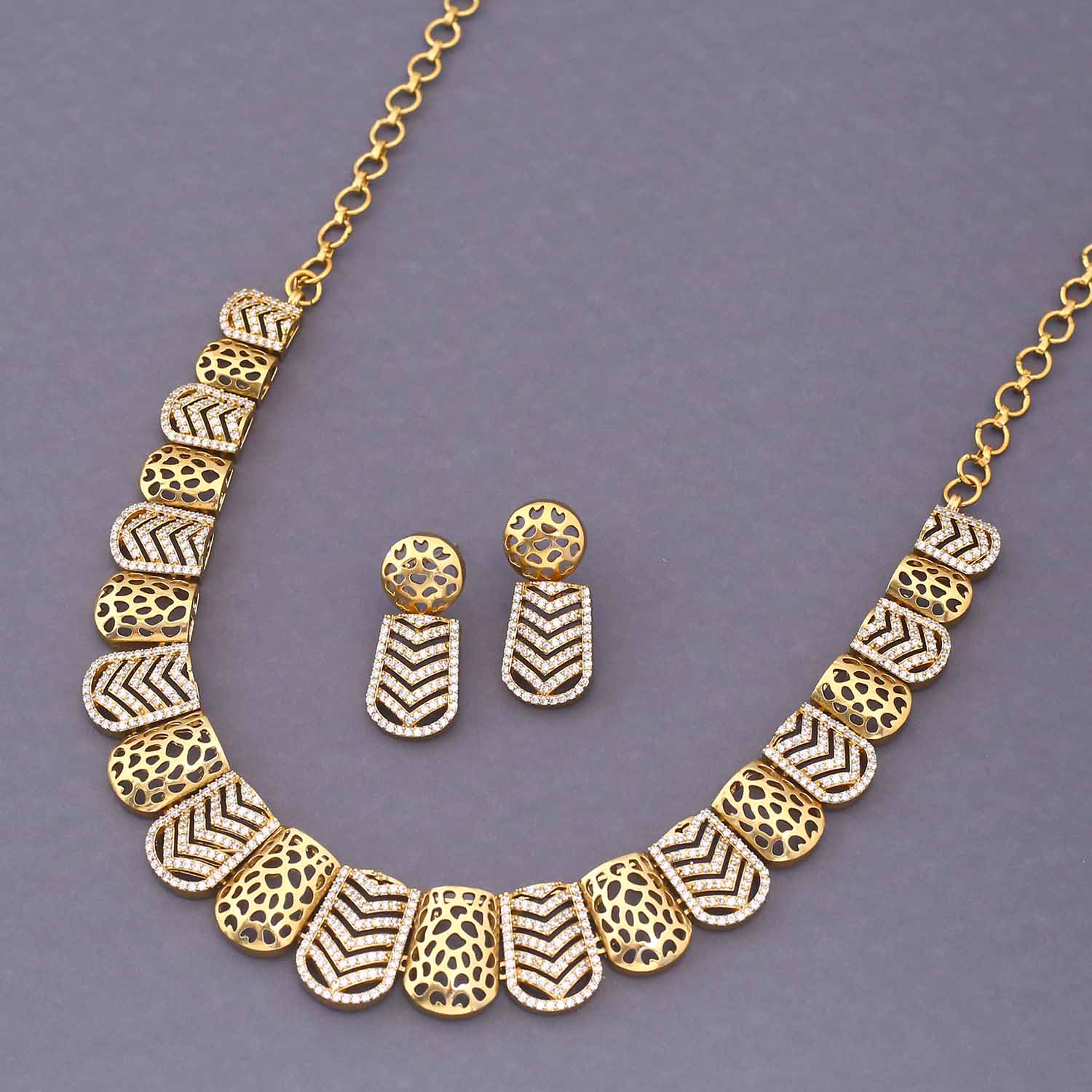 Golden Naayika Antique Jewellery Set - New Arrival - Image 4