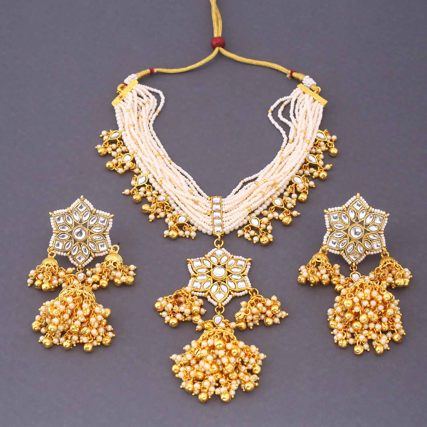 Golden Nysa Kundan Jewellery Set - Image 5