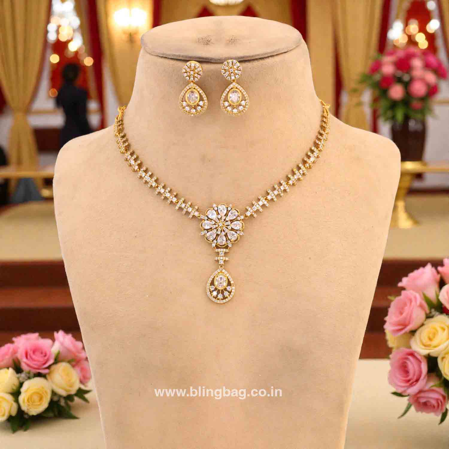 Golden Olisse Victorian Jewellery Set - New Arrival - Image 3