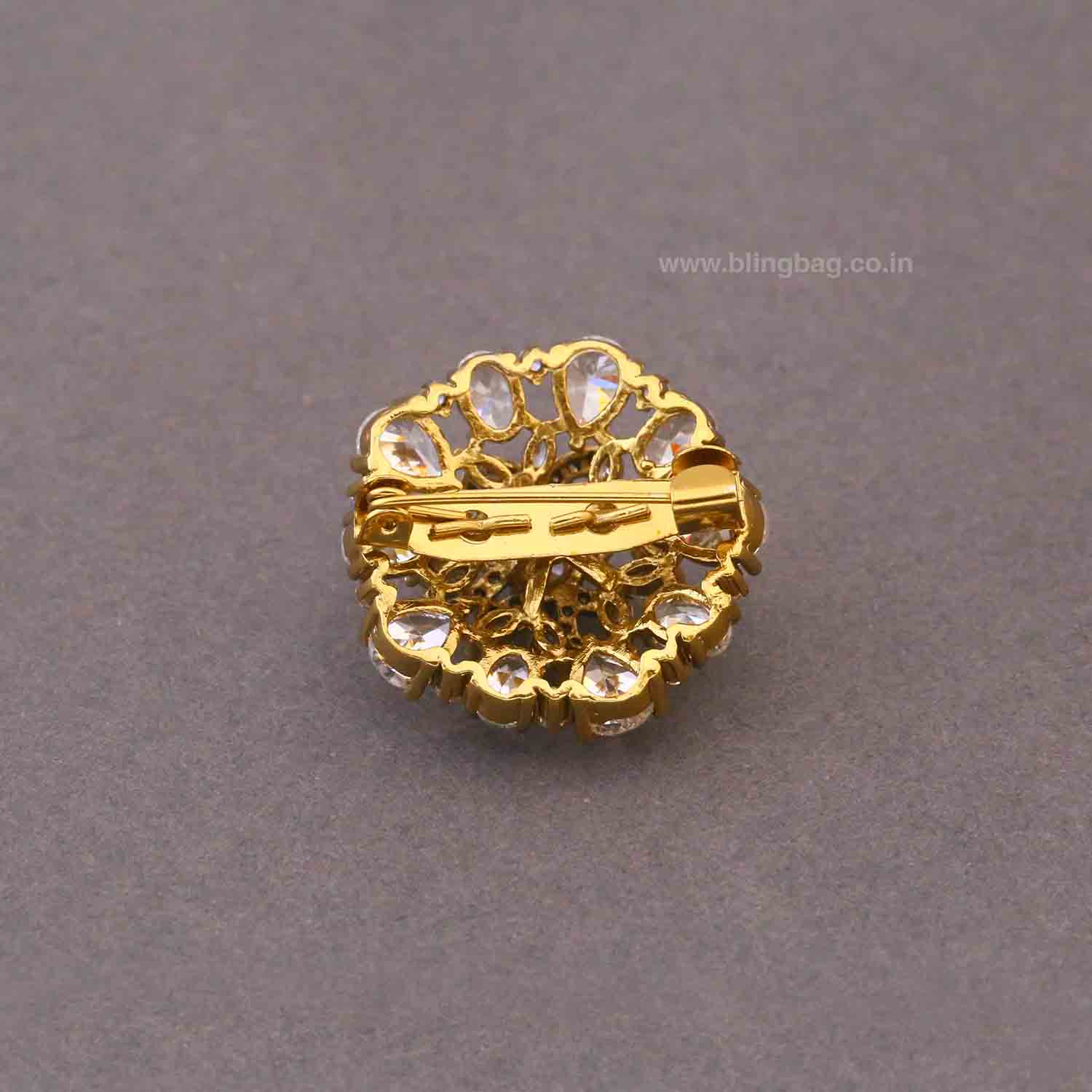 Golden Oriq Brooch - Image 5