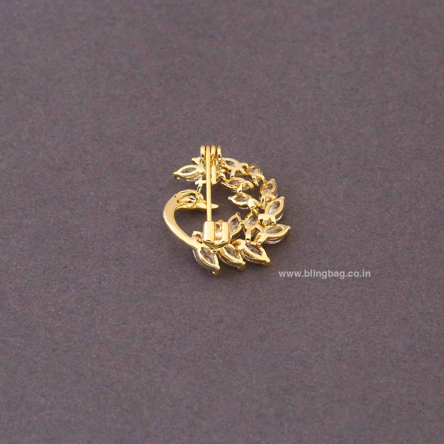 Golden Peacock Elegant Brooch - Image 3