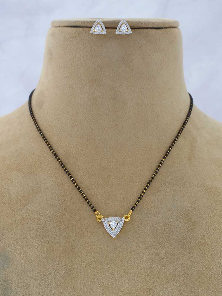 Golden Pinaka Mangalsutra Set