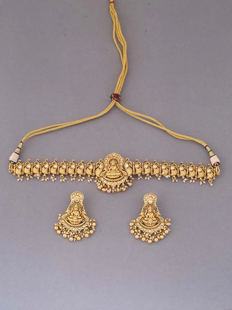 Golden Pusti Temple Jewellery Set - Image 4
