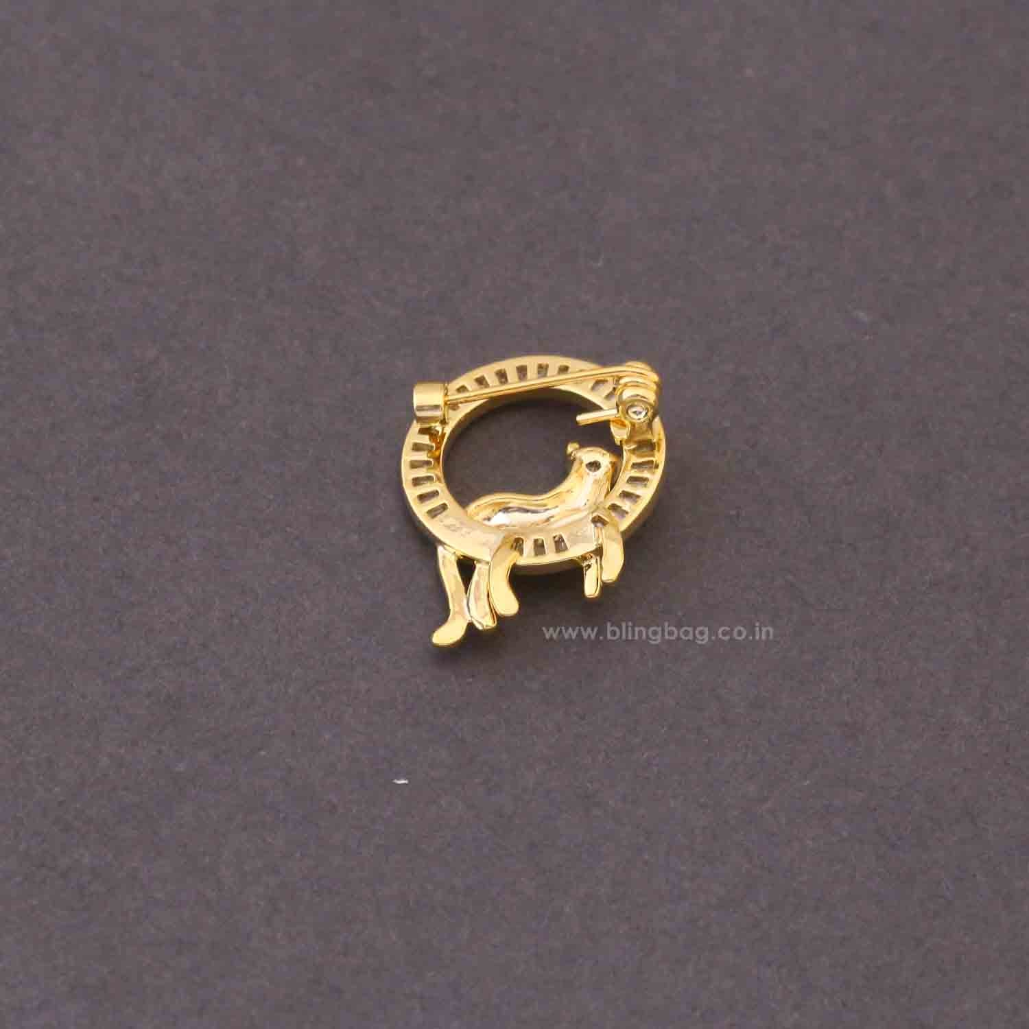 Golden Ring Cat Brooch - Image 5