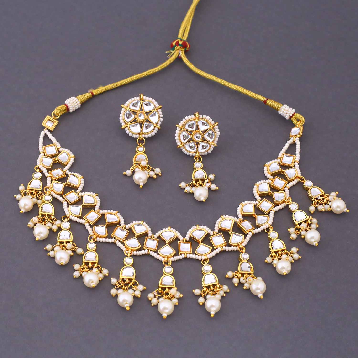 Golden Samaira Kundan Jewellery Set - Image 4