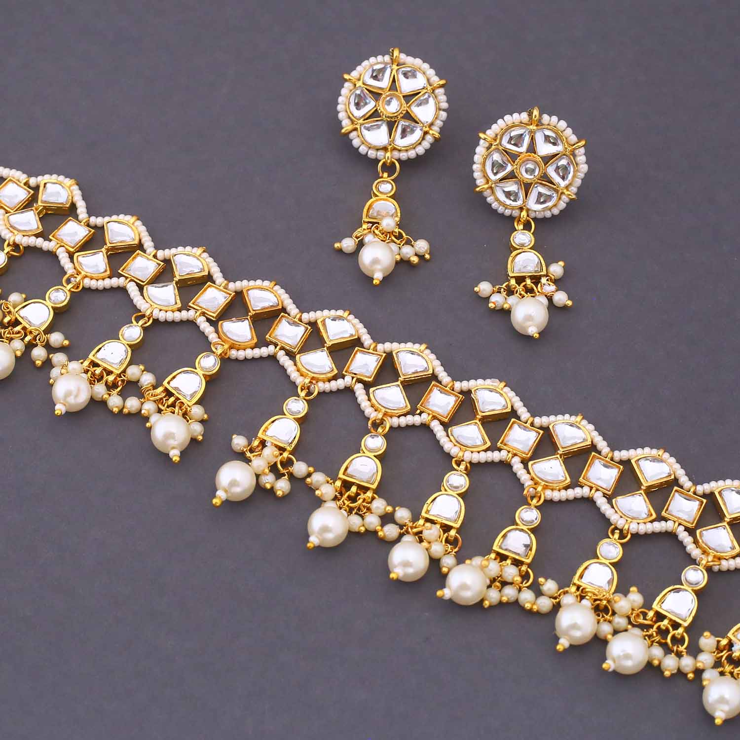 Golden Samaira Kundan Jewellery Set - Image 5