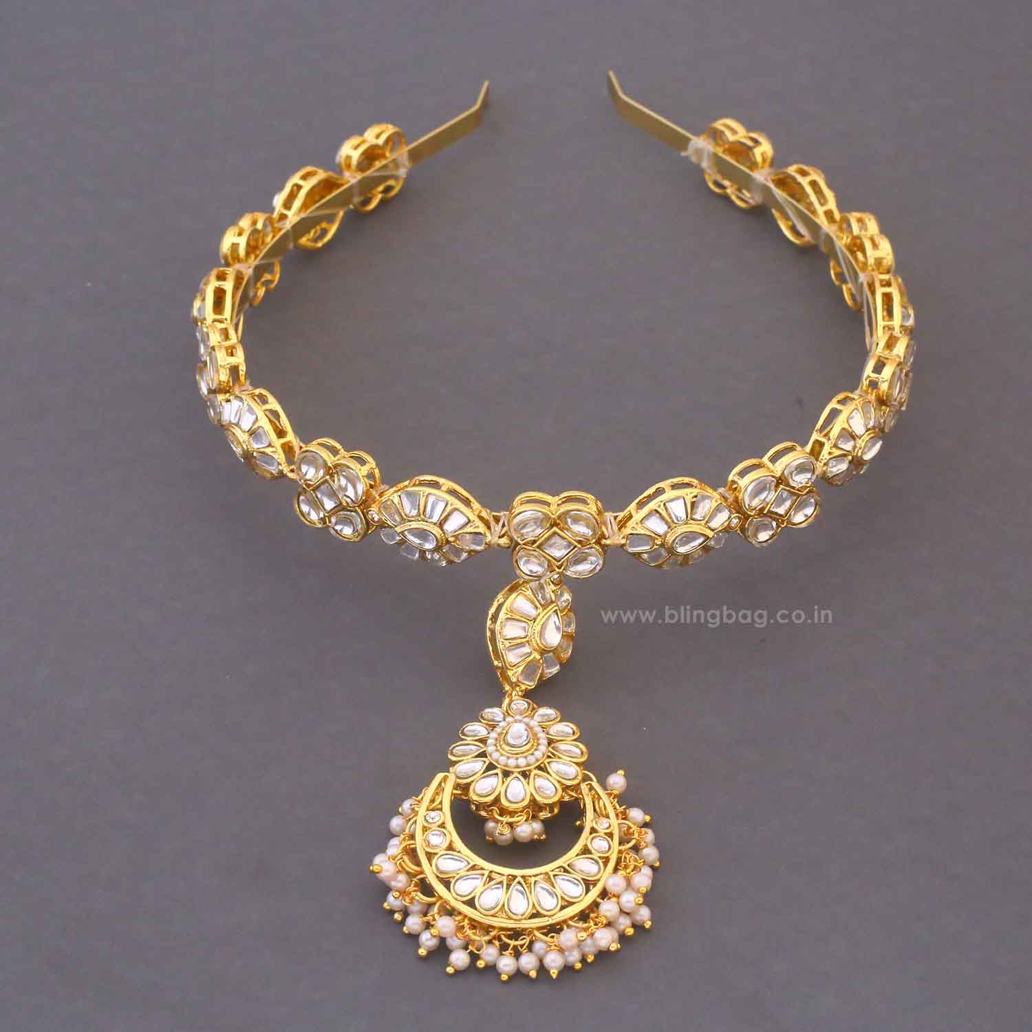 Golden Sarangi Hairband With Tikka - Image 2