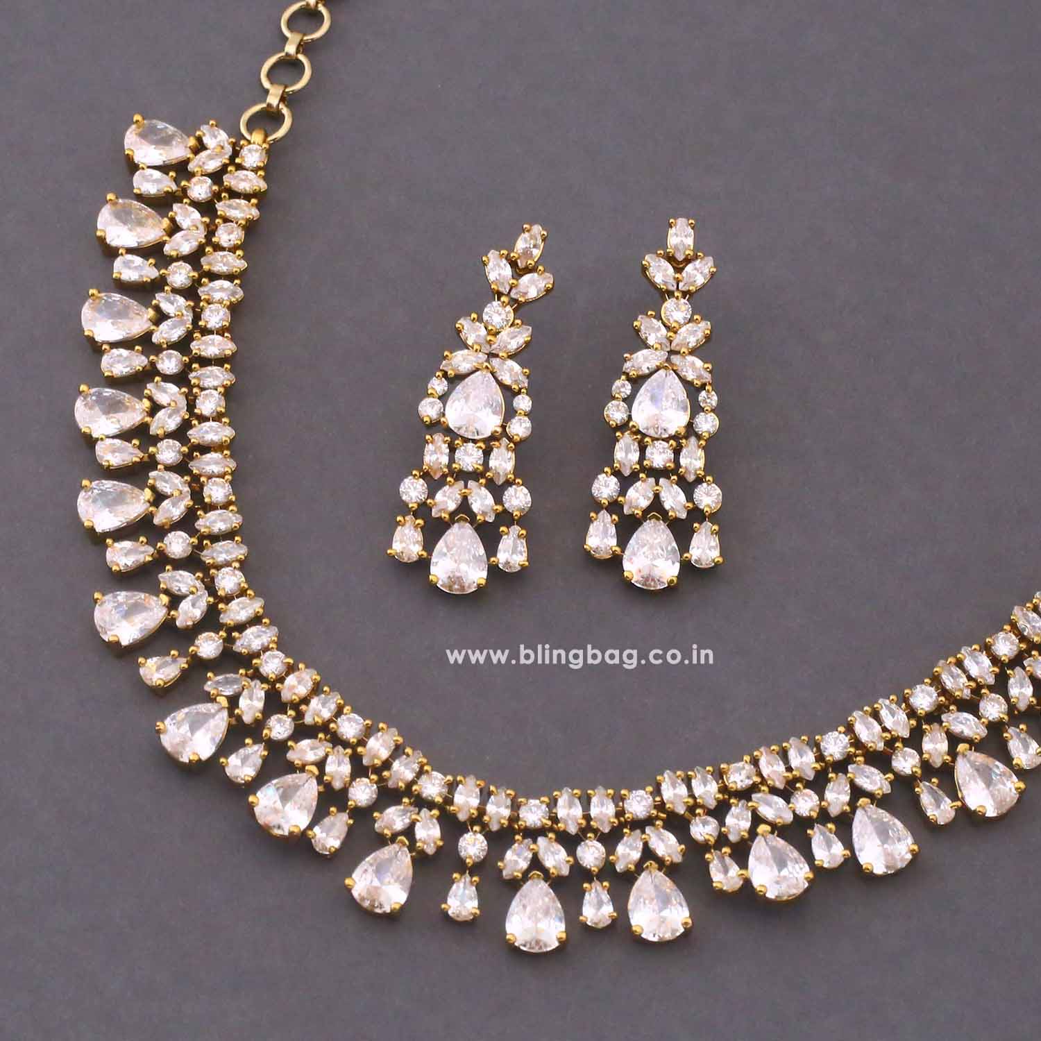 Golden Serenique Victorian Jewellery Set - New Arrival - Image 5
