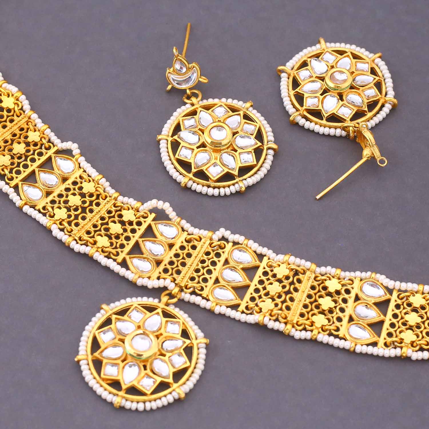 Golden Shailee Kundan Jewellery Set - Image 5