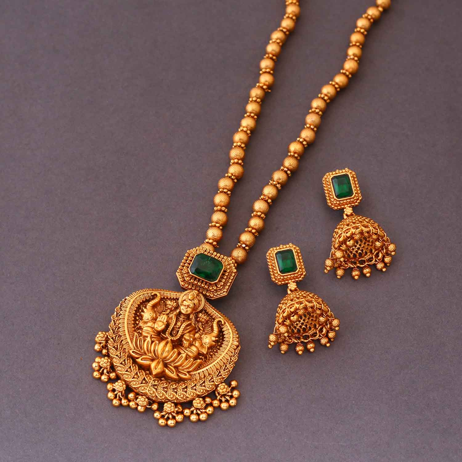 Golden Shantha Temple Jewellery Set- New Arrival - Image 4