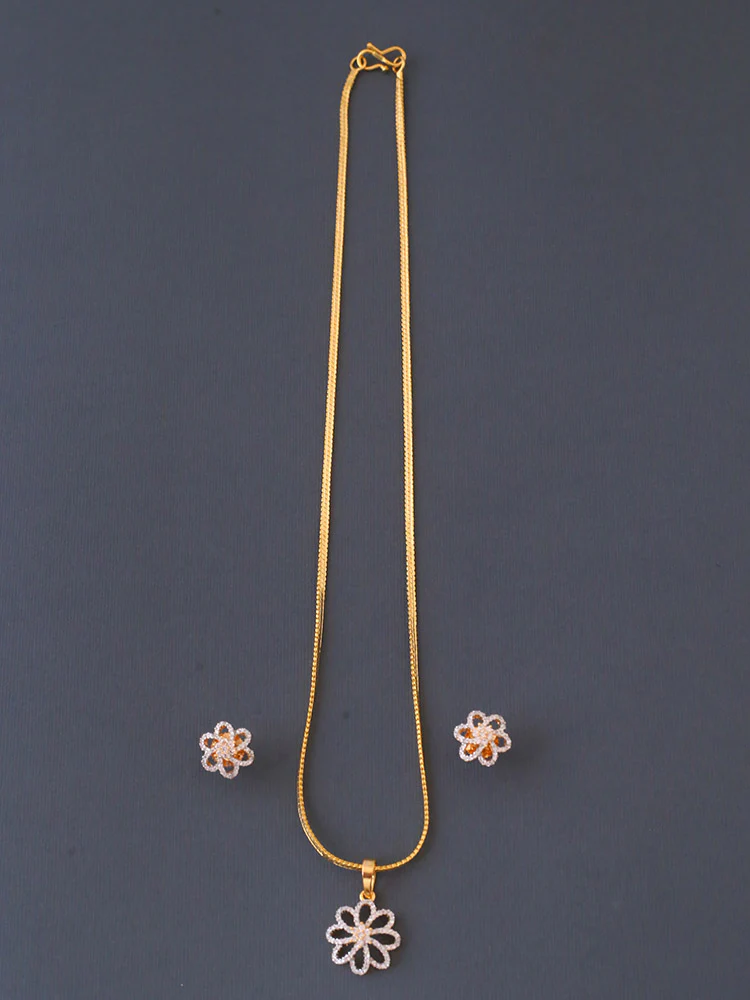 Golden Sloane Pendant Set - Image 3