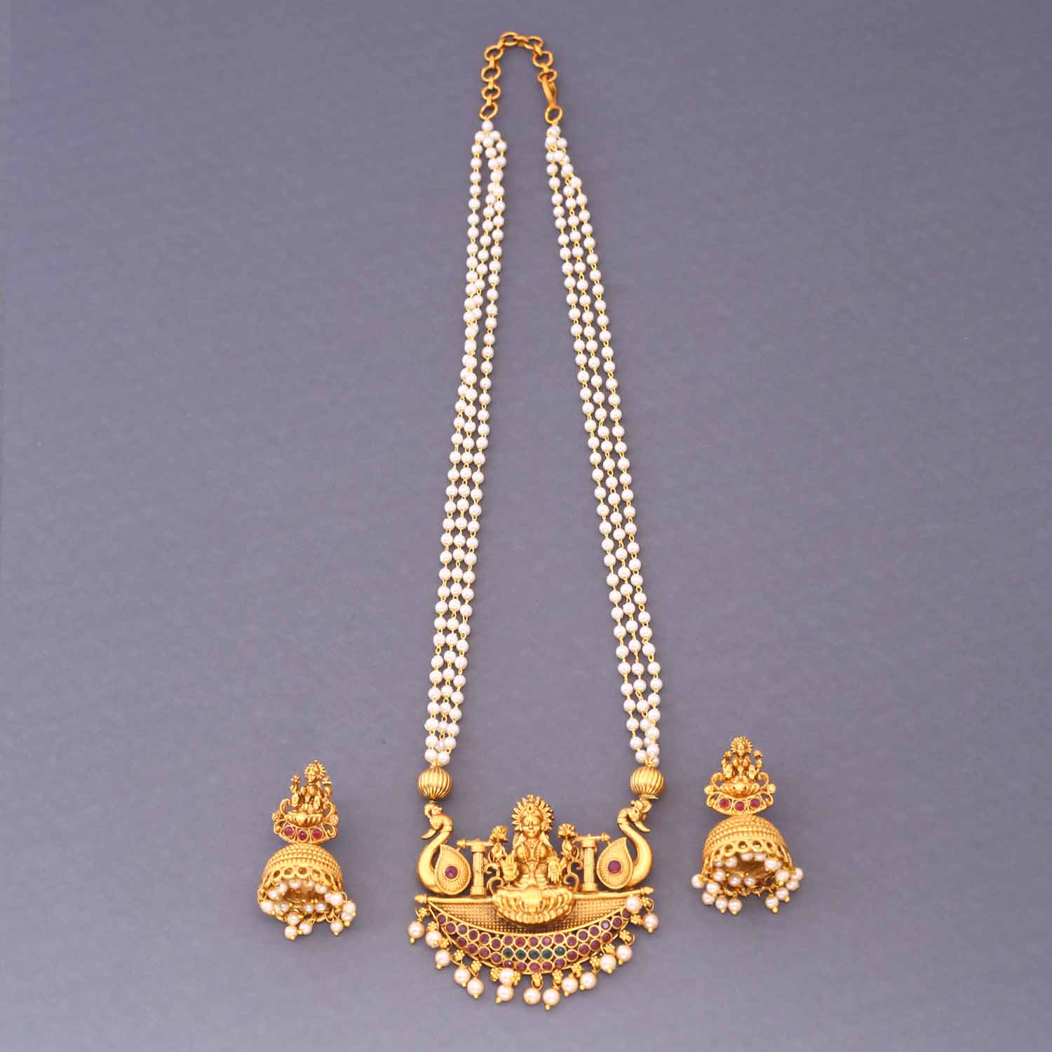 Golden Triveni Temple Jewellery Set - New Arrival - Image 3