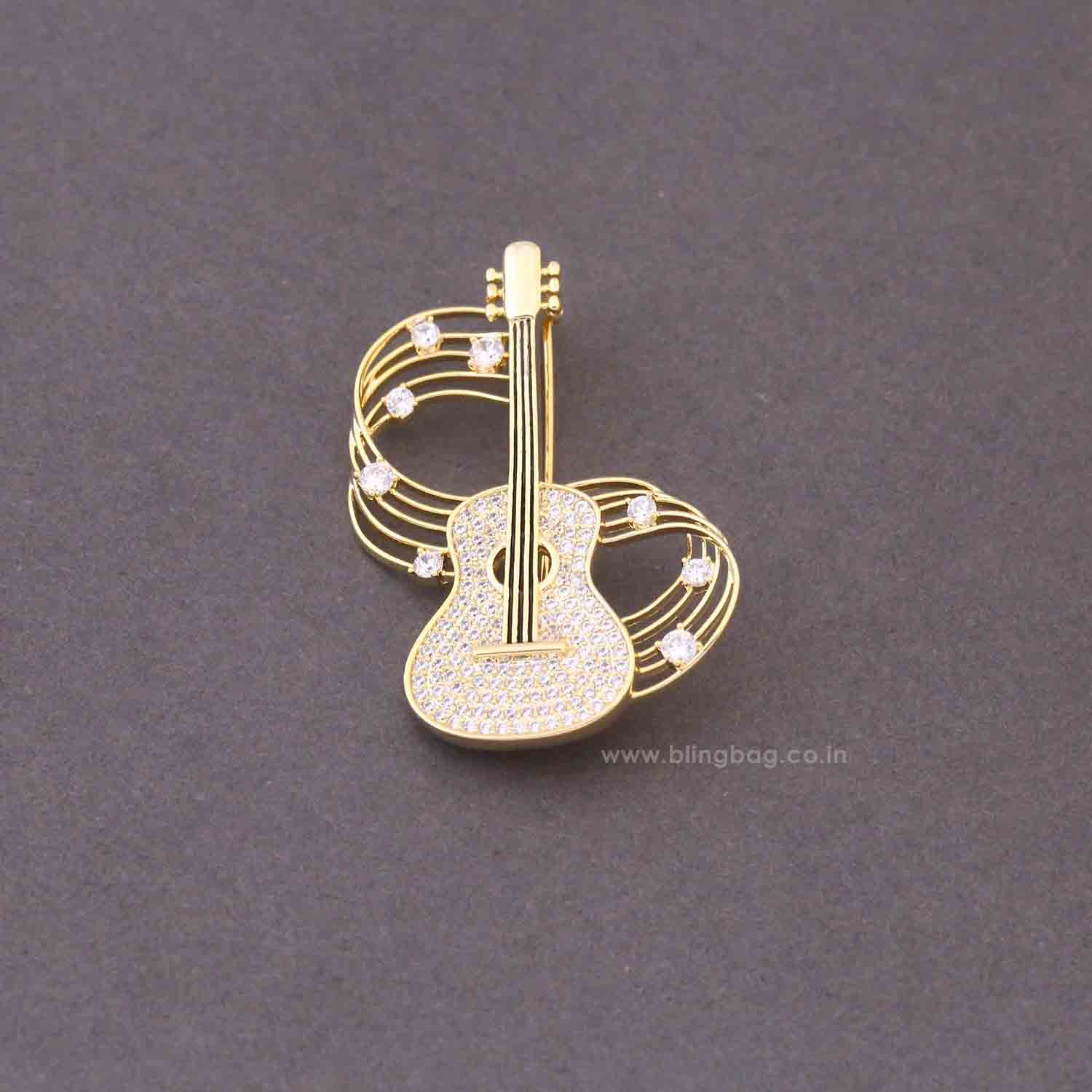 Golden Tune Guitar Brooch - Image 3