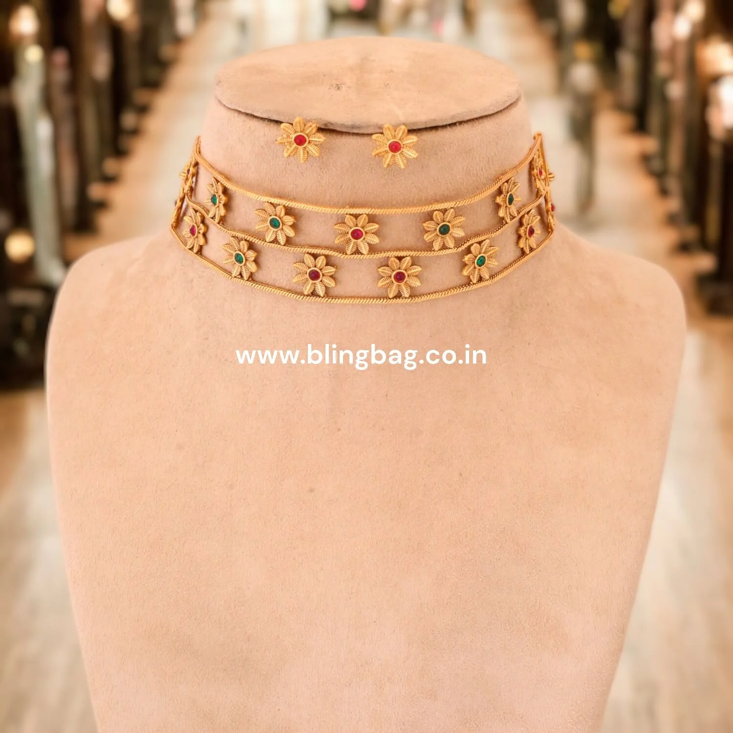 Golden Udvita Antique Jewellery Set - New Arrival - Image 2