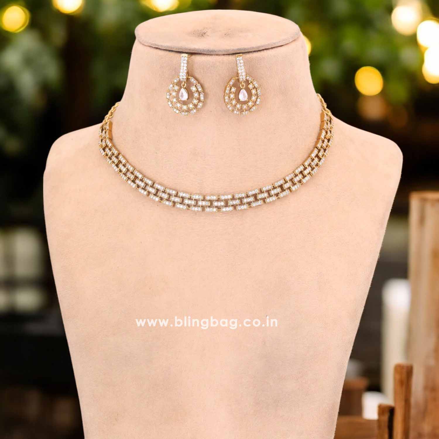 Golden Umnaa Antique Jewellery Set-New Arrival - Image 2