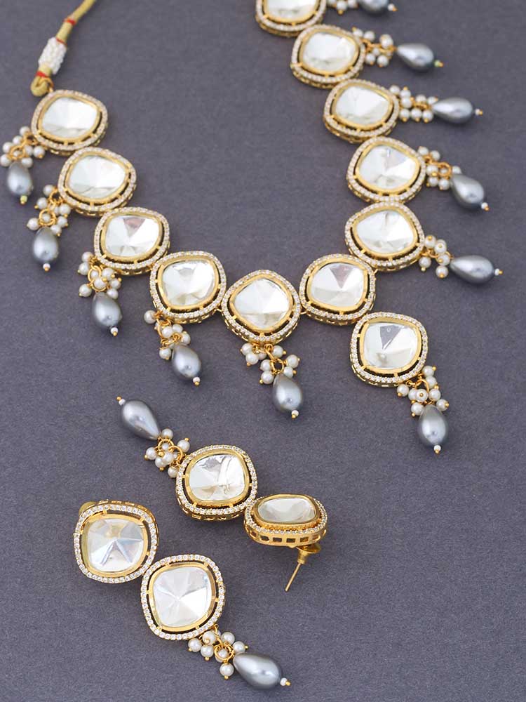 Golden Ushika Jewellery Set - Image 5