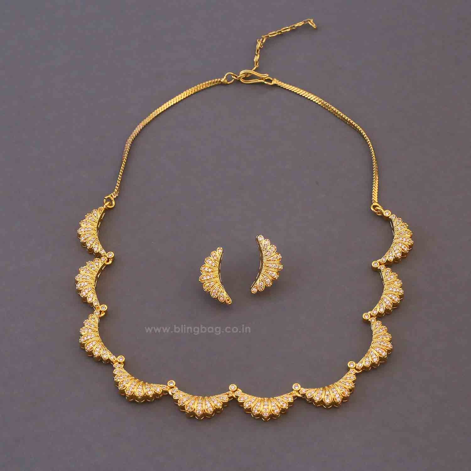 Golden Vaishali Antique Jewellery Set - New Arrival - Image 3