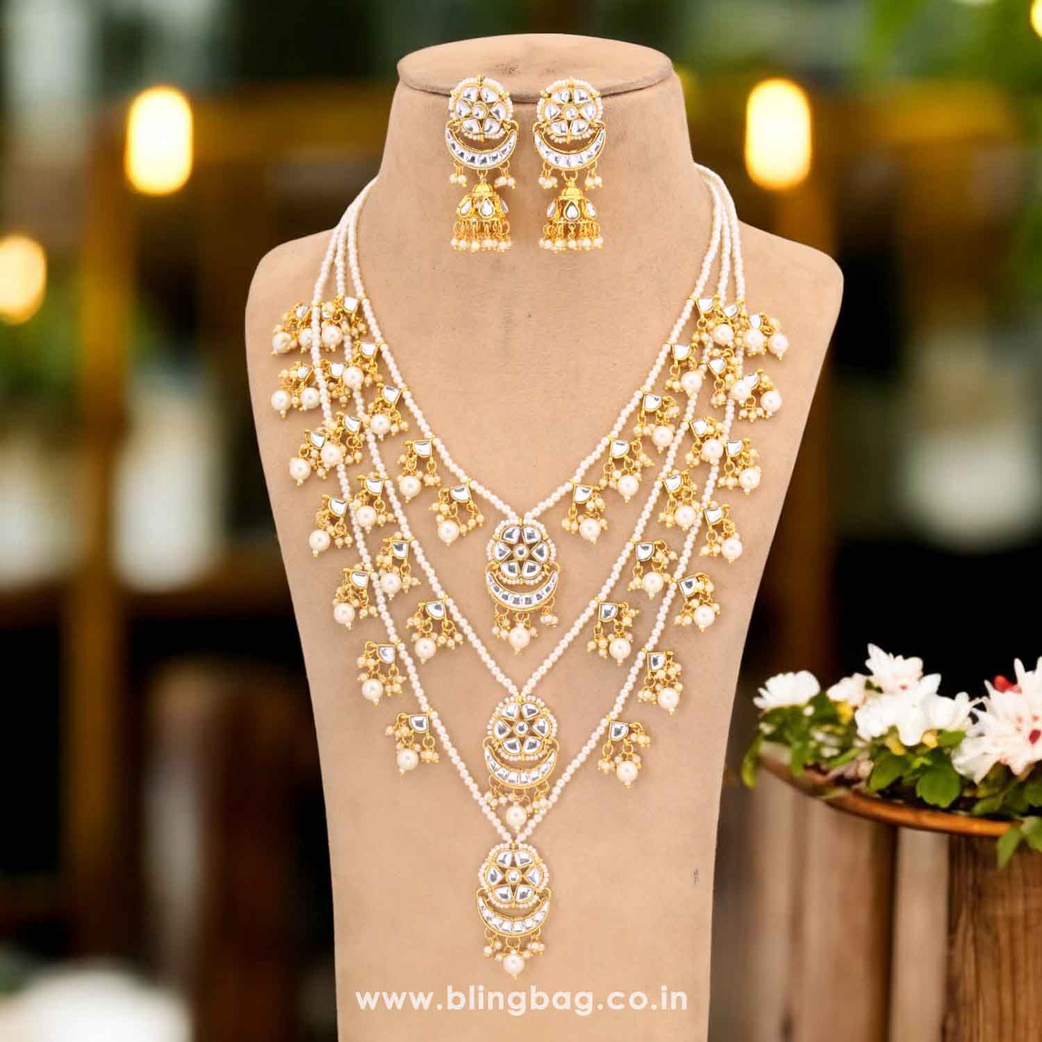 Golden Vedika Kundan Jewellery Set - Image 2