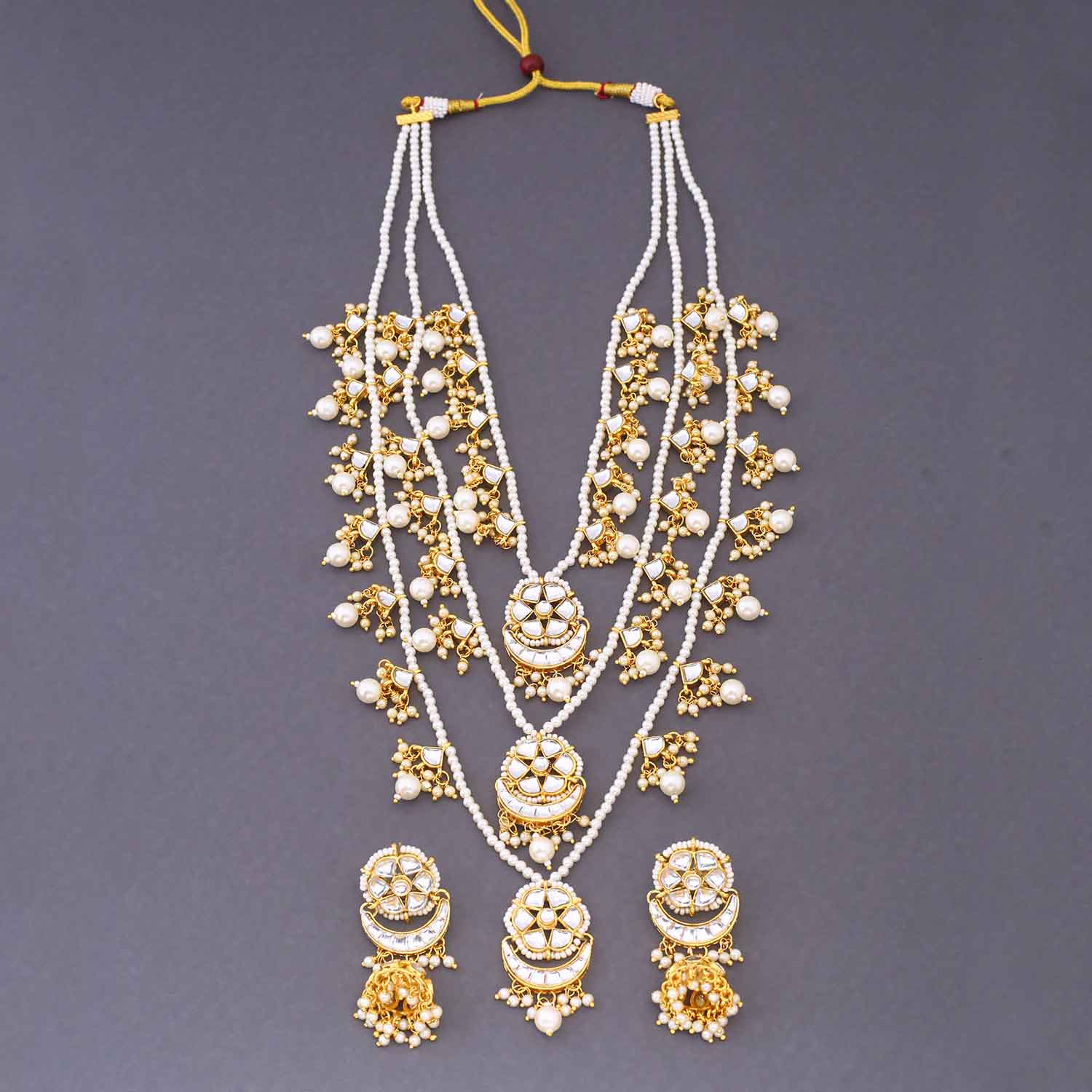 Golden Vedika Kundan Jewellery Set - Image 3