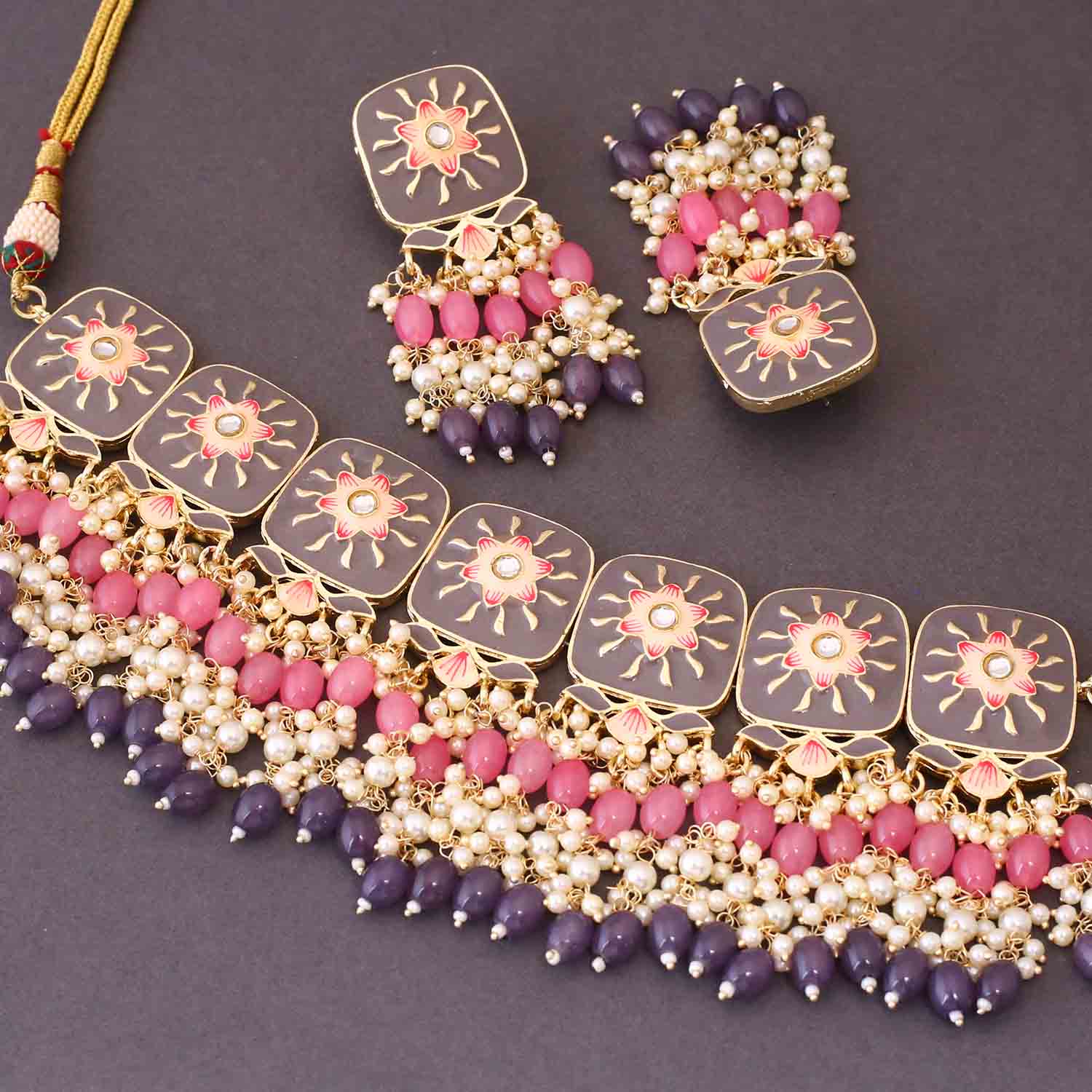 Grey Gayatrie Kundan Jewellery Set - Image 5