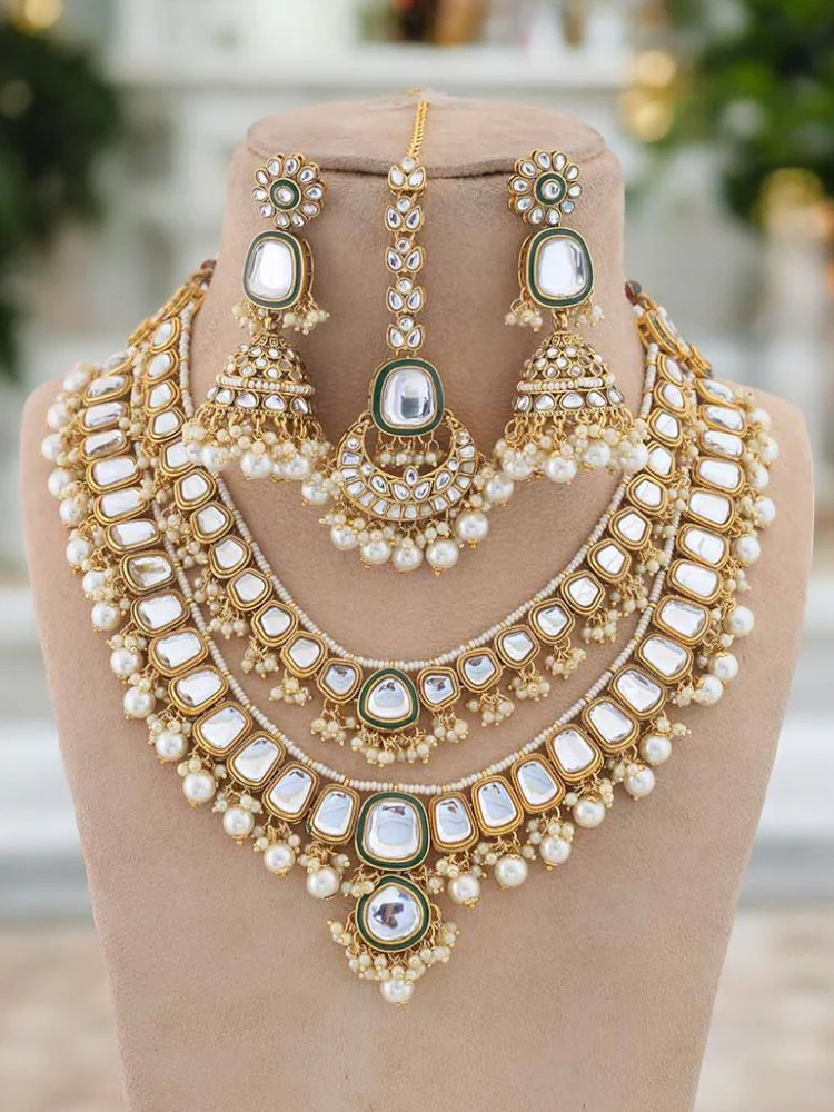 Ivory Archisha Kundan Jewellery Set - Image 2
