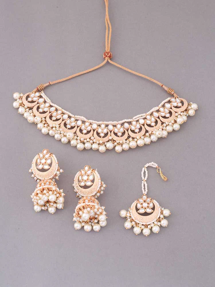 Ivory Dhisana Kundan Jewellery Set - Image 3