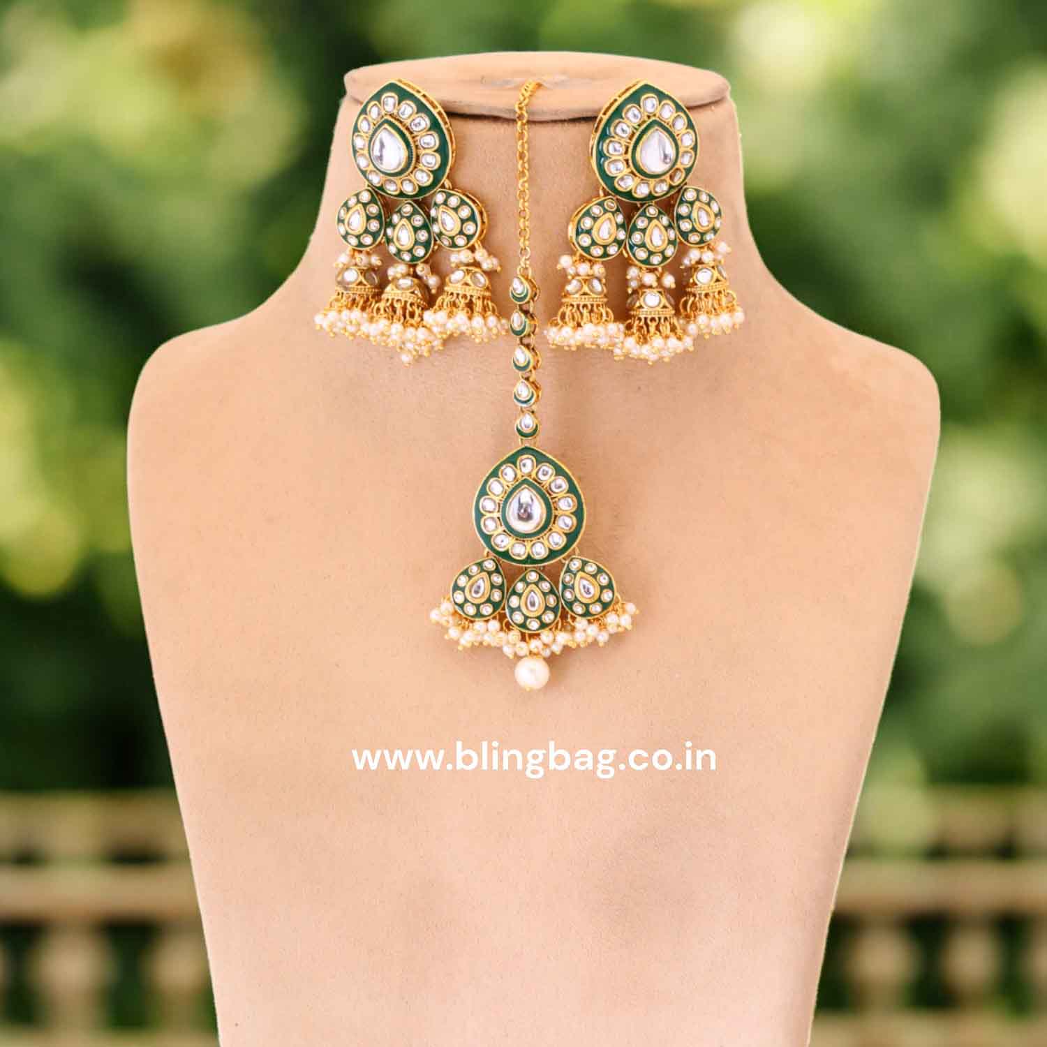 Ivory Guduchi Maang Tikka Set - Image 2