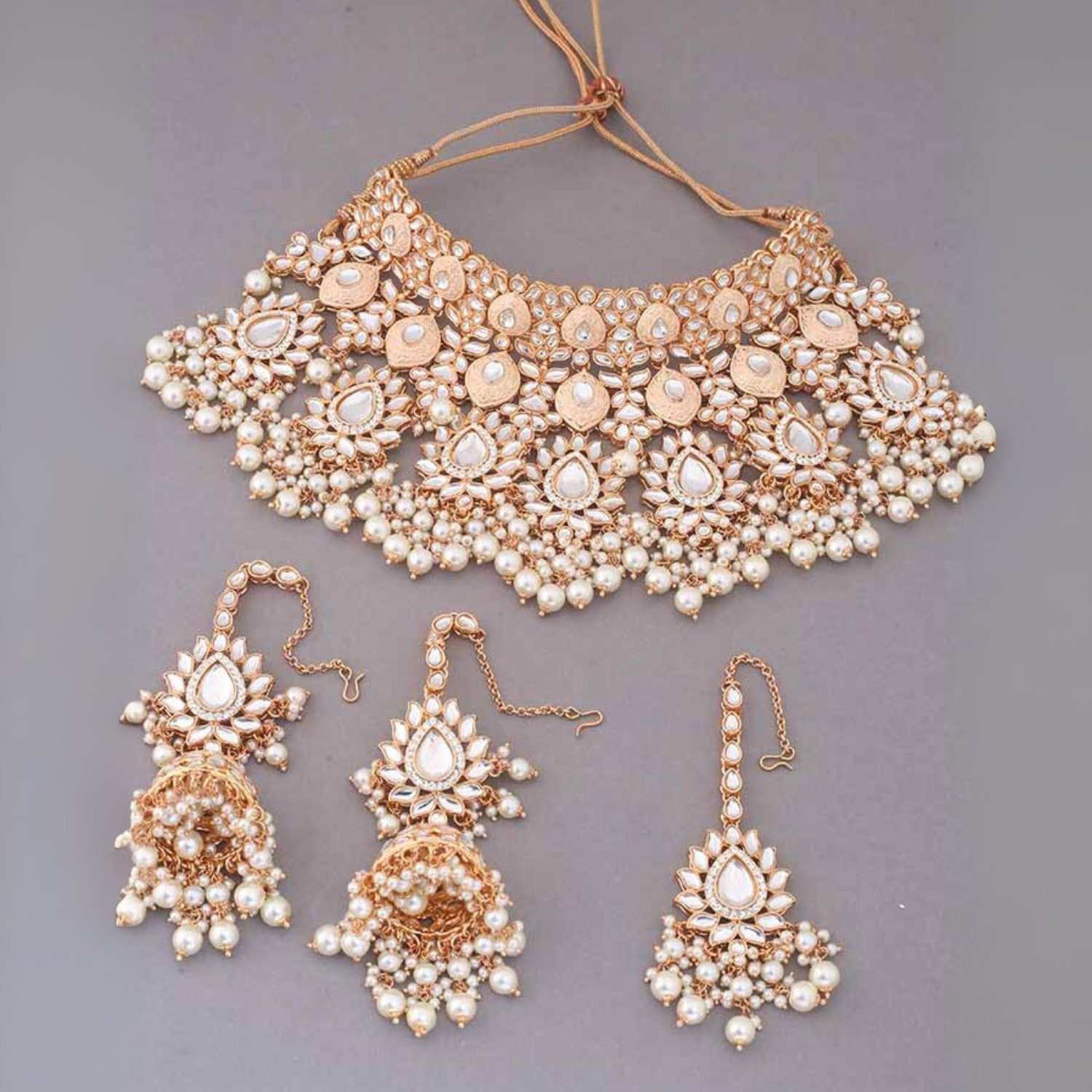 Ivory Jayshri Kundan Jewellery Set - Image 4