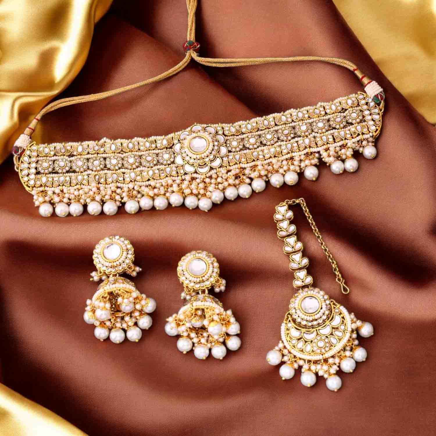 Ivory Kaira Kundan Jewellery Set