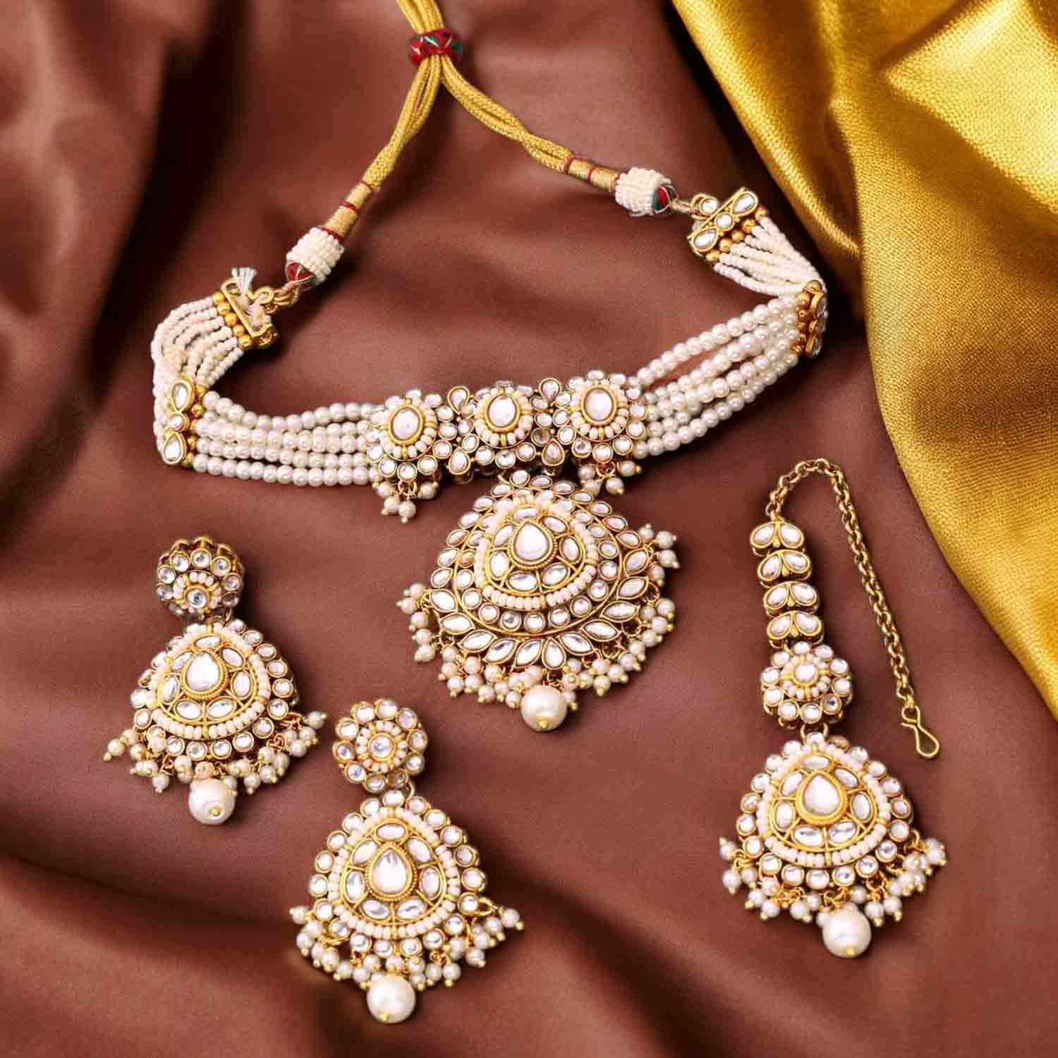 Ivory Nayra Kundan Jewellery Set