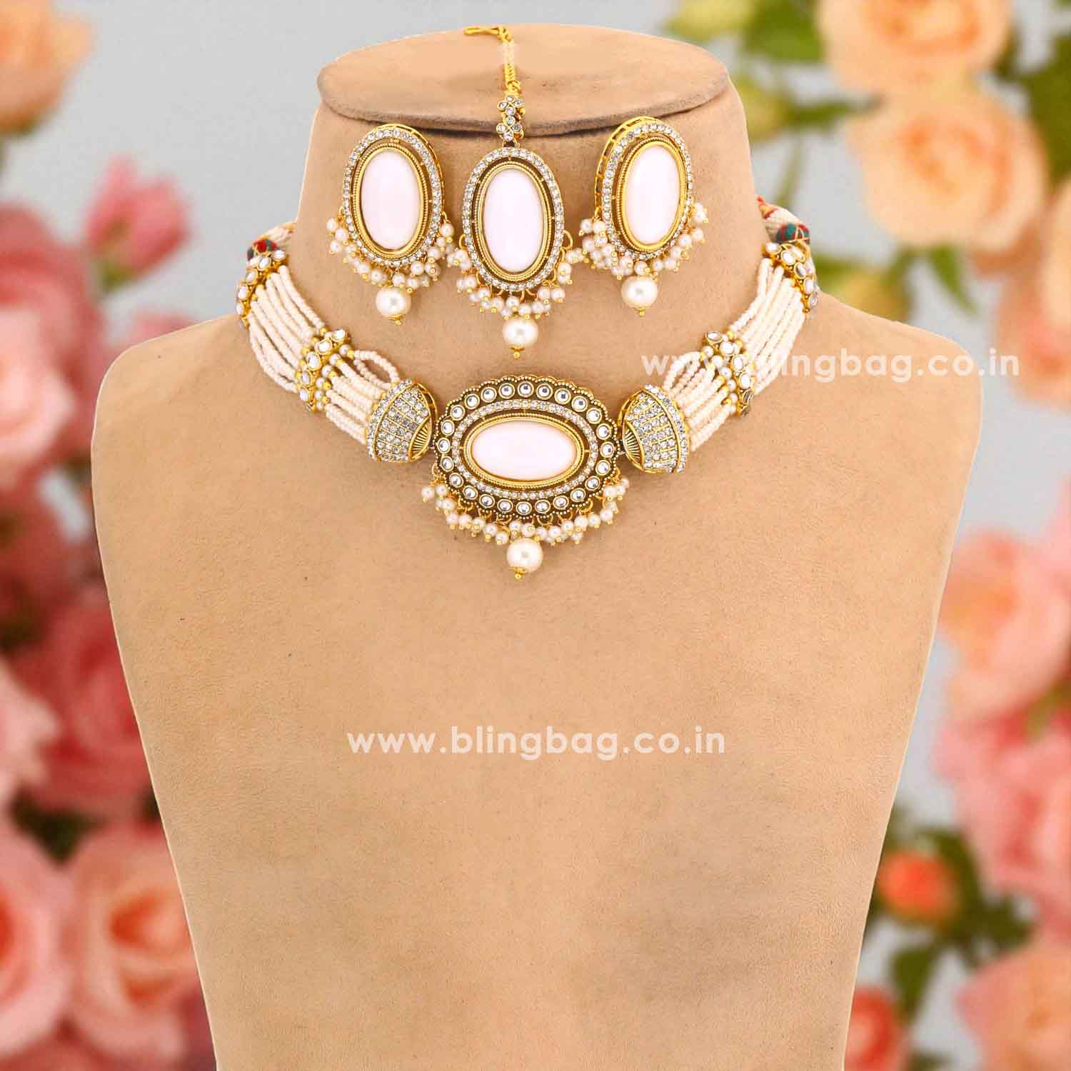 Ivory Santoshi Kundan Jewellery Set - Image 3